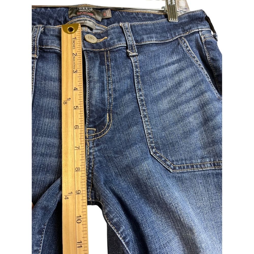 Torrid Vintage Stretch Crop Boyfriend Jeans Medium Wash Patch Pocket Size 10 - Picture 5 of 7